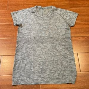 Lululemon Tshirt
